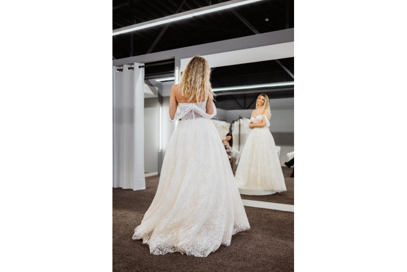 Nájomcovia / MONI - foto Nájomcovia / MONI - foto